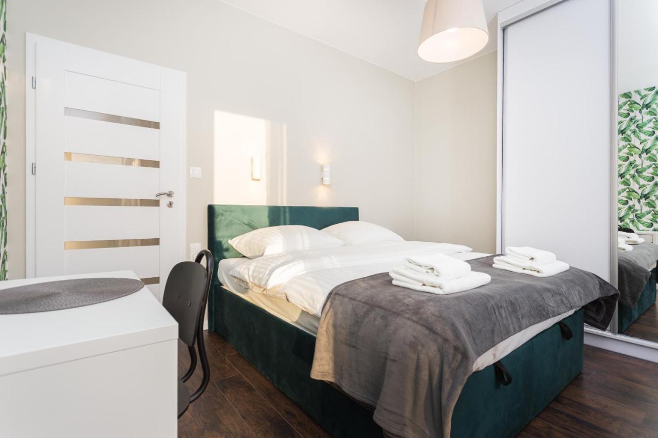 Of The Kings - Leaf Apartament